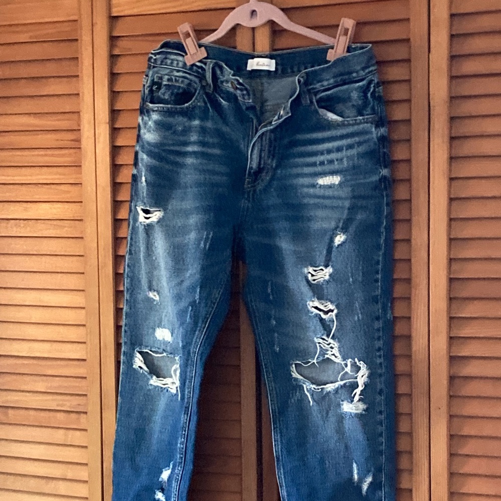 VICI KanCan jeans size 11/29. Dark blue distressed.